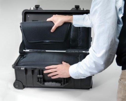walizka kabinowa twarda z kieszenią na laptopa