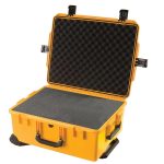 żółta walizka podróżna wodosczelna Peli Storm im2720