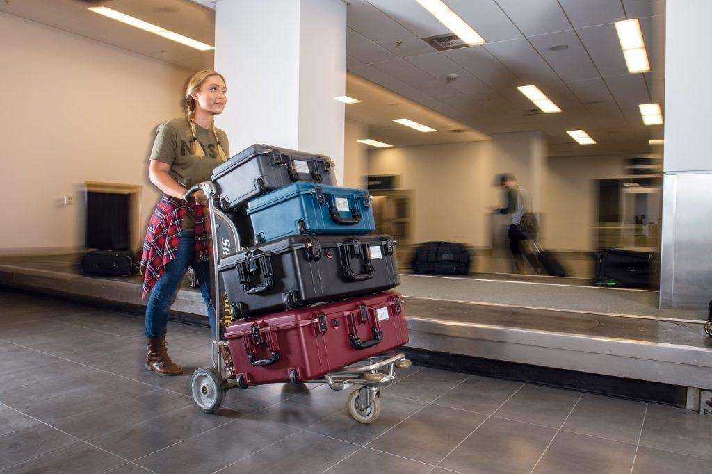 jaki wymiar walizki do samolotu jest poprawny
