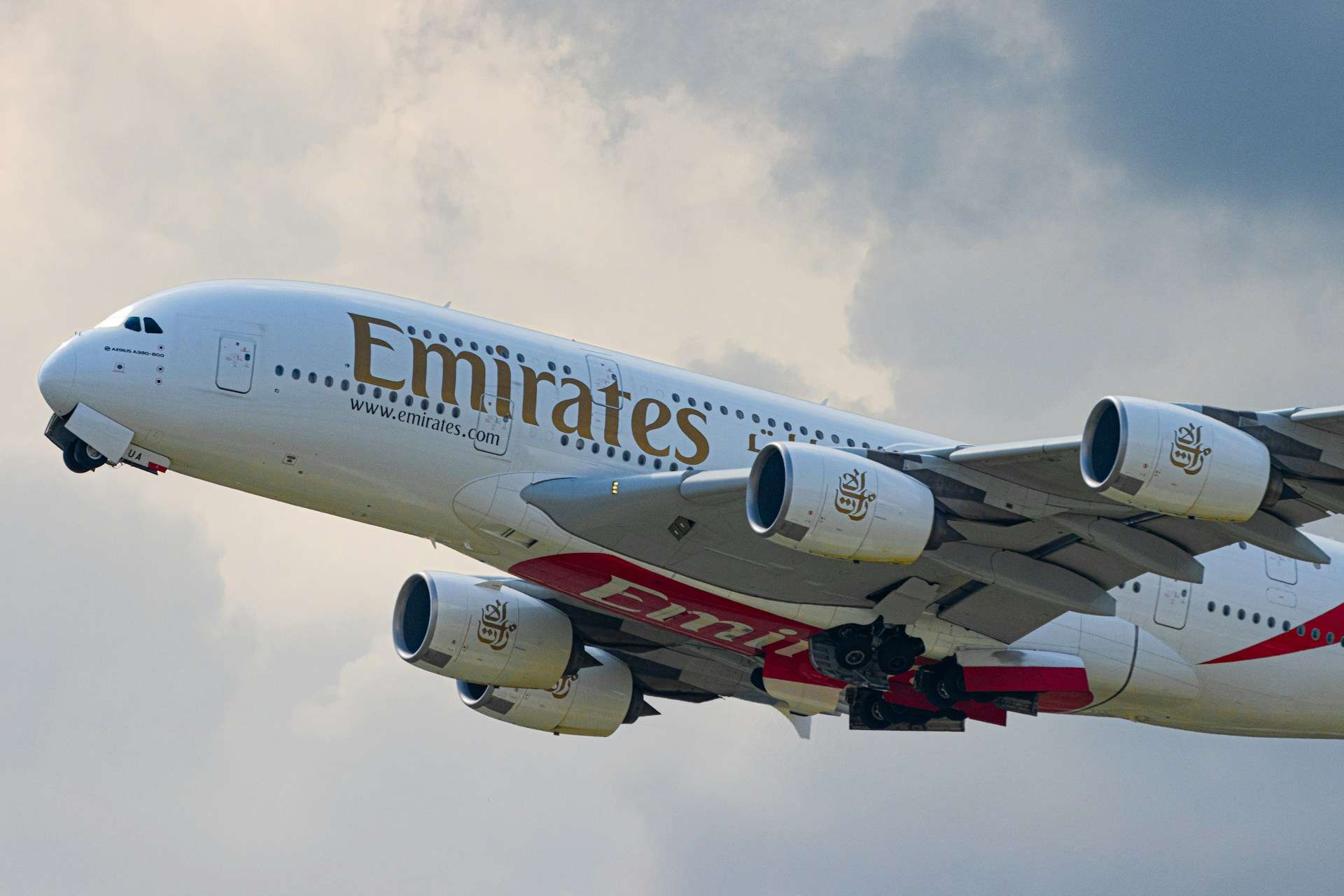 Limity wagowe i ilościowe w Emirates | Drava - Dystrybutor produktów Peli Limity wagowe i ilościowe w Emirates