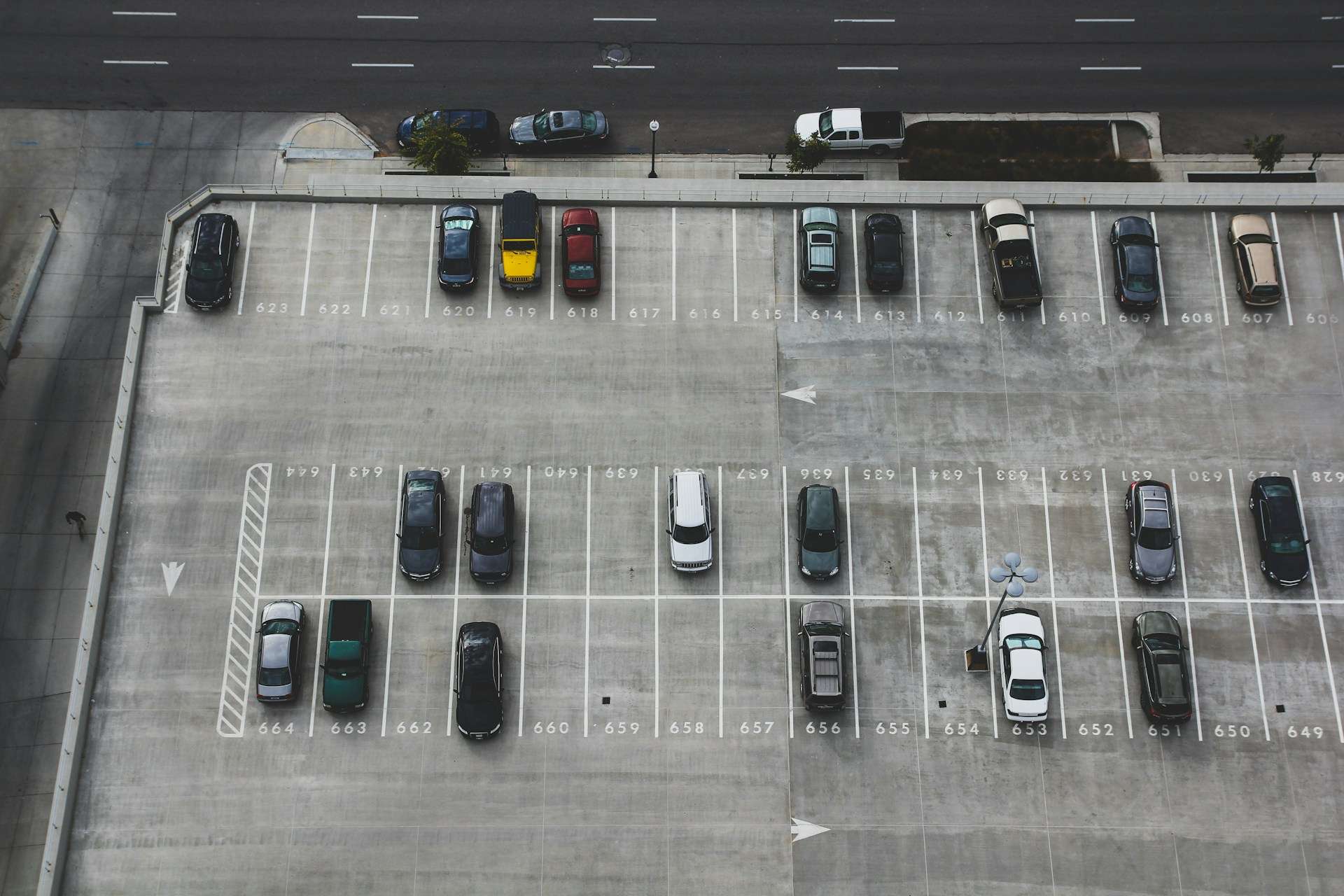 parkingi przy polskich lotniskach | Drava - Dystrybutor produktów Peli parkingi przy polskich lotniskach